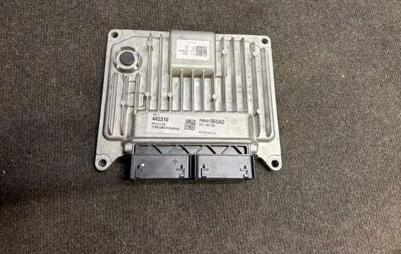 Jeep Grand Cherokee WL Engine control unit/module P68537965AD 28650297 445310