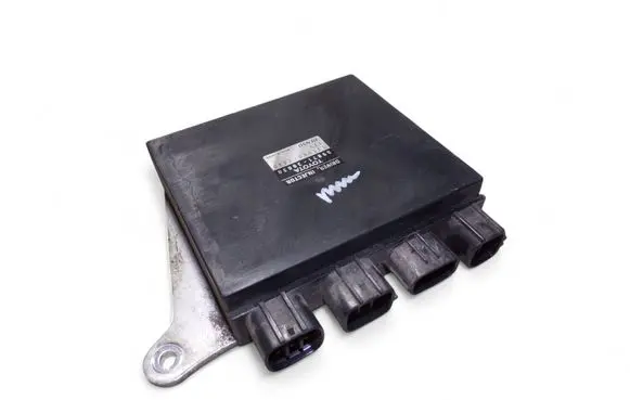 Lexus IS 220D-250-350 Fuel injection control unit/module 8987130030
