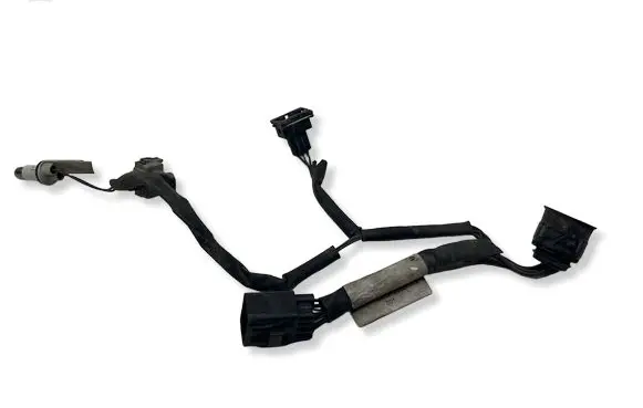 Volvo V70 Headlight/headlamp wiring loom/harness 30763548