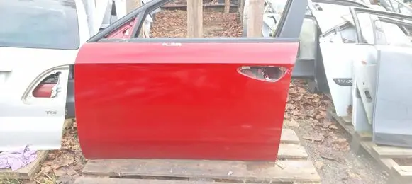 Alfa Romeo 159 Front door
