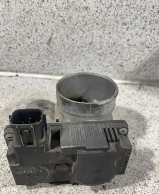 Nissan X-Trail T30 Throttle valve Q54302