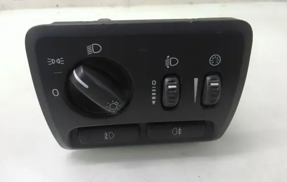 Volvo V70 Light switch 8691751