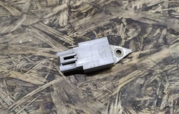 Toyota Solara Sensor 90980A4002