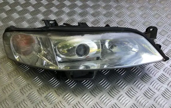 Opel Vectra B Headlight/headlamp 1305235493 00D804HR