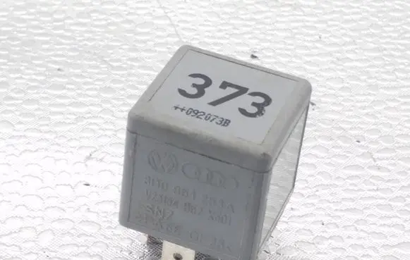 Audi A6 S6 C6 4F Other relay 8D0951253A