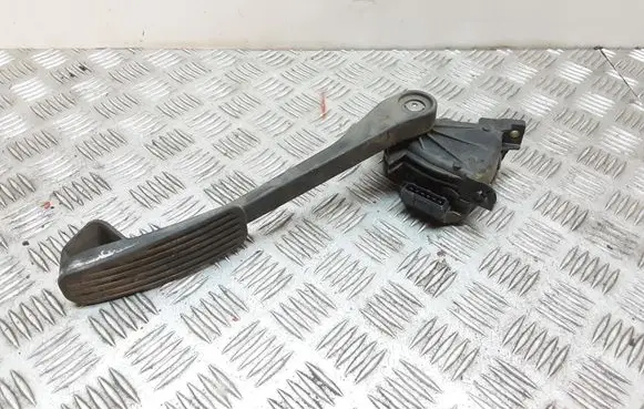 Volvo S60 Accelerator throttle pedal 30666659