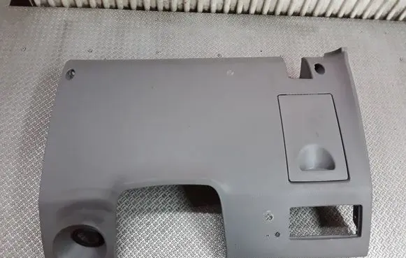 KIA Sorento Dashboard lower bottom trim panel 