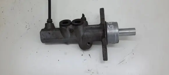 Volkswagen Golf Plus Master brake cylinder 1K1614019F