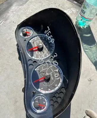 Jeep Cherokee Speedometer (instrument cluster) A2C53163181