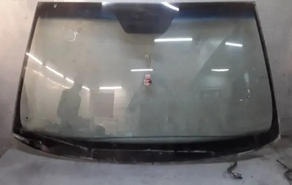 KIA Opirus Front windscreen/windshield window 