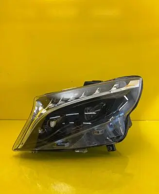 Mercedes-Benz Vito Viano W447 Headlight/headlamp A4479061801