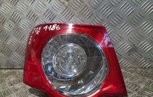 Volkswagen PASSAT B6 Rear/tail lights 3C5945095C