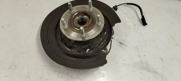 Jeep Grand Cherokee Rear wheel hub 04877113ac