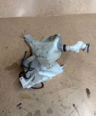 Volvo S40 Windshield washer fluid reservoir/tank 4N5113K163AC 30657122 4N5113K163BC