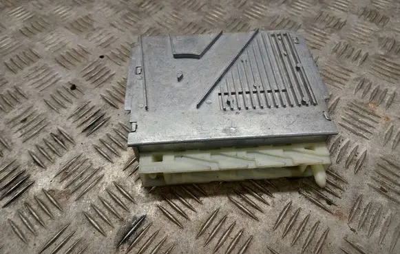 Volvo V70 Gearbox control unit/module 1T0131C00 P30646719