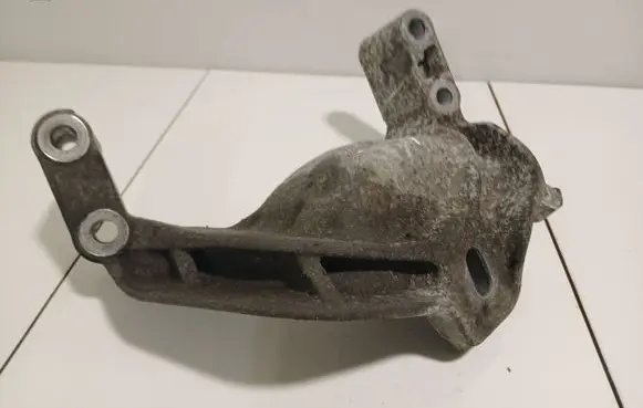 Mini One - Cooper R50 - 53 Engine mounting bracket 6763292