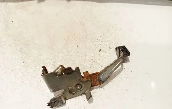 Nissan Pixo Fuel tank opening switch 