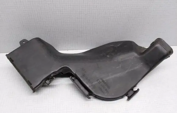 Mitsubishi Space Wagon Cabin air duct channel MR283960