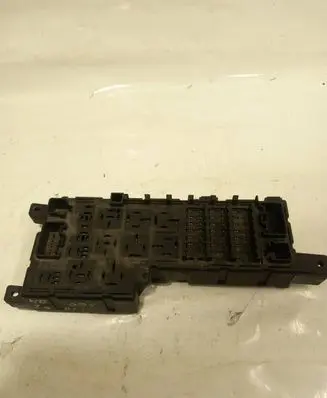 Volvo XC70 Fuse module 8678449 518787205