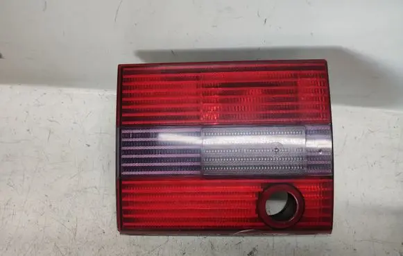Volkswagen PASSAT B4 Tailgate rear/tail lights