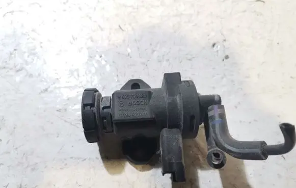 Citroen C5 Turbo solenoid valve 9635704380