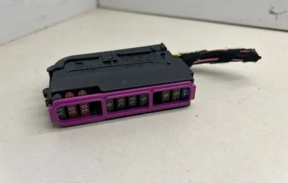 Porsche Macan (95B) Fuse module 8K0941824