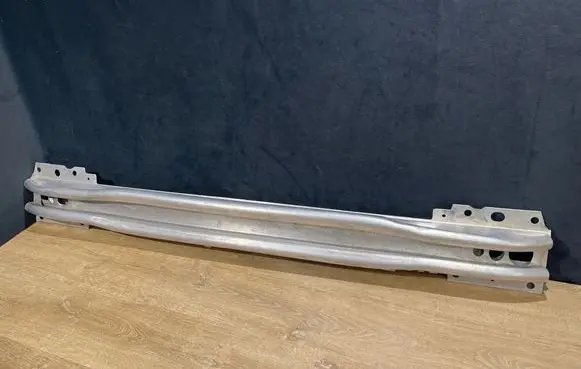 Volvo XC90 Front bumper cross member 31297692