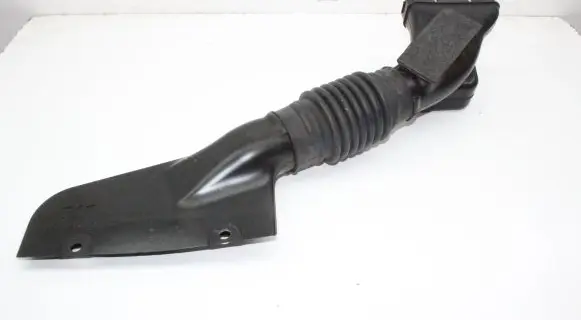 Mitsubishi Outlander Air intake duct part 1505A661
