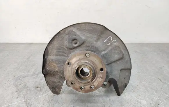 Volkswagen Transporter - Caravelle T5 Front wheel hub spindle knuckle 7H0258G
