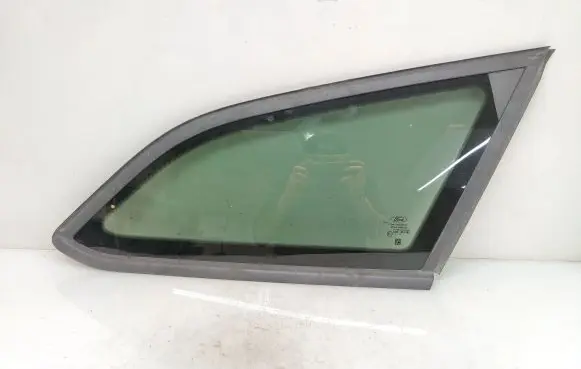 Ford Focus Rear side window 43R001582 BM51N297B00A DOT682AS2M3240