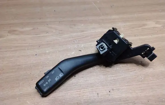 Skoda Octavia Mk2 (1Z) Cruise control stalk 1K0953513A