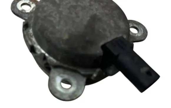 Ford Fiesta Camshaft vanos timing valve CM5G6M280fa