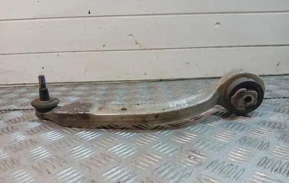 Volkswagen PASSAT B5.5 Front lower control arm/wishbone