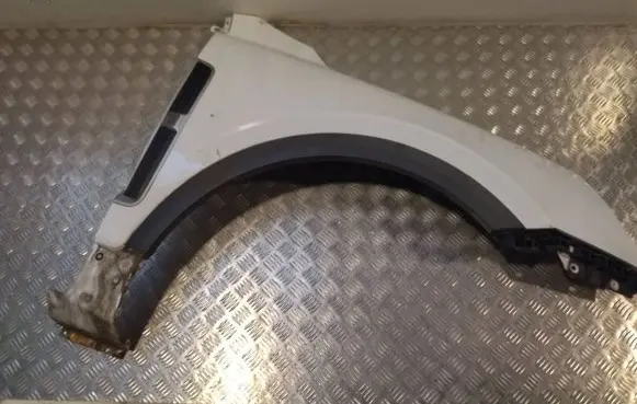 Opel Antara Fender