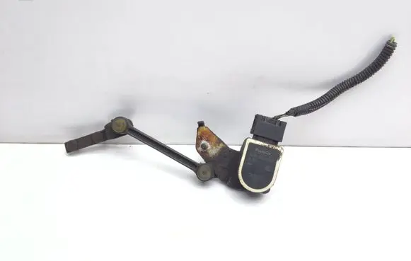 Volvo V70 Rear air suspension level height sensor 8G9N5A955BA 8G9N3C492AA