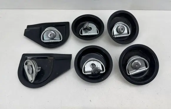 Opel Combo E Tie down hook / loop