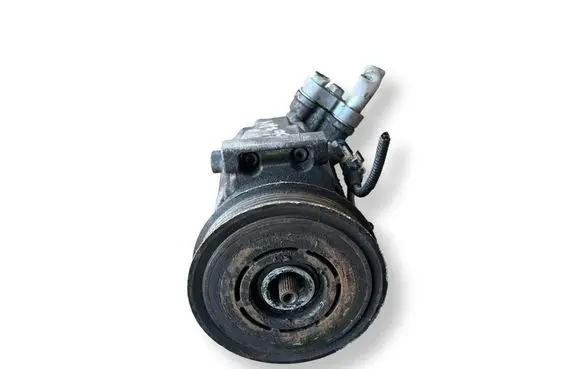 Opel Insignia A Air conditioning (A/C) compressor (pump) 687997689 13220076