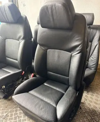 Seat set