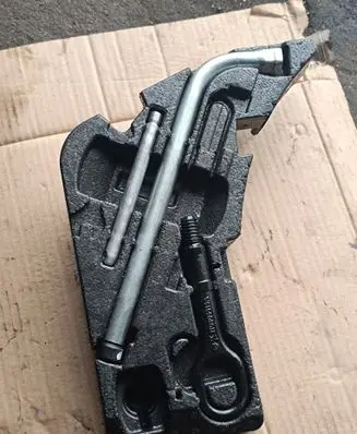 Audi Q7 4L Tool set 4L0011075