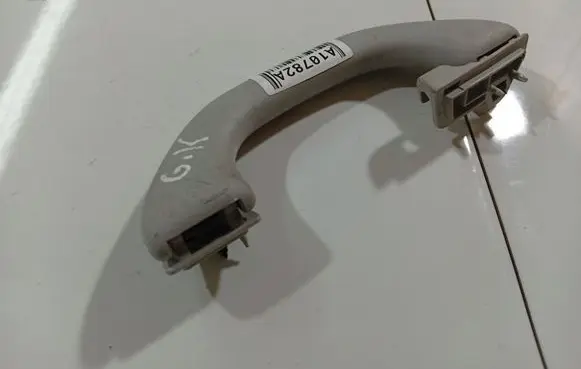 Seat Toledo III (5P) Rear interior roof grab handle 6L0857607