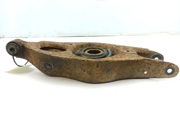 Chrysler 300 - 300C Rear upper control arm/wishbone
