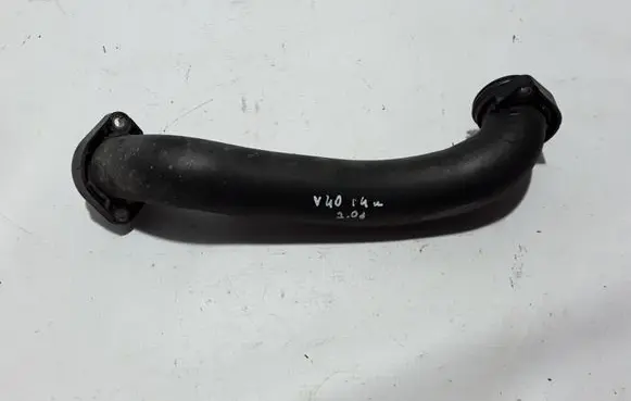 Coolant pipe/hose