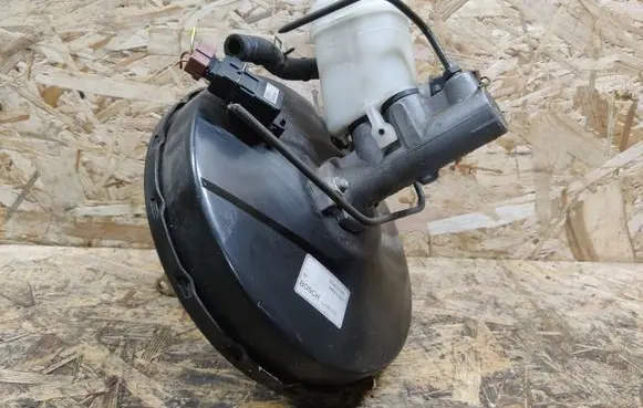 Nissan X-Trail T31 Brake booster MR510503 0204021833