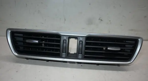 Mazda 3 II Dash center air vent grill BHN26491X
