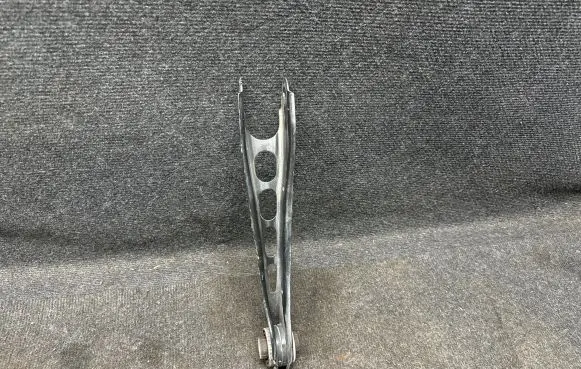 Rear control arm