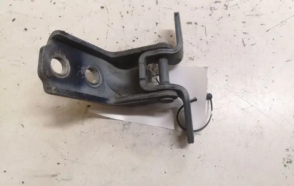Hyundai Santa Fe Front door upper hinge