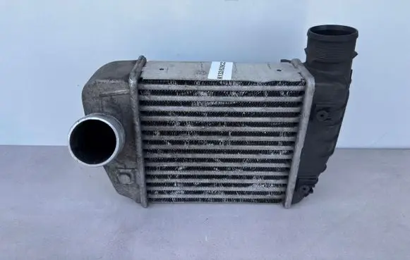 Audi A6 S6 C6 4F Intercooler radiator 4F0145805R