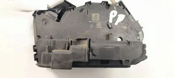 Skoda Superb B8 (3V) Front door lock 5TB837016A