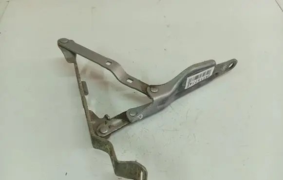 Subaru Legacy Engine bonnet/hood hinges