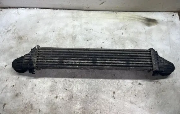 Mercedes-Benz E W211 Intercooler radiator A2115001102